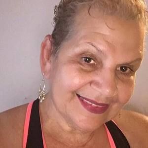 Meet your Posher, Yolanda